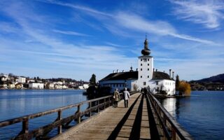 Nostalgien lever: 10 klassiske tv-serier du bør gense